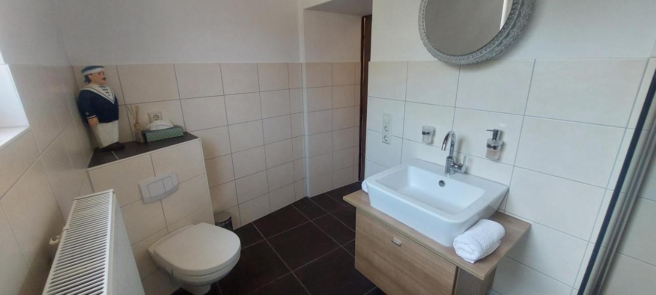 Gaestehaus Frevel Münstermaifeld エクステリア 写真