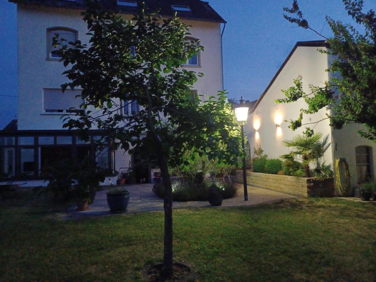 Gaestehaus Frevel Münstermaifeld エクステリア 写真